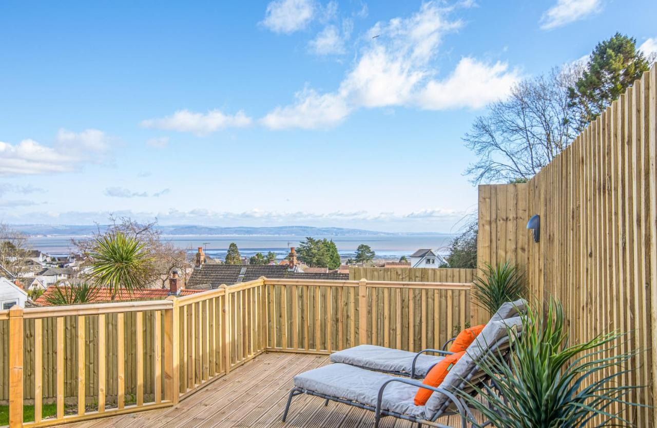 Luxury Property With Hot Tub And Sea Views Oystermouth Exterior foto