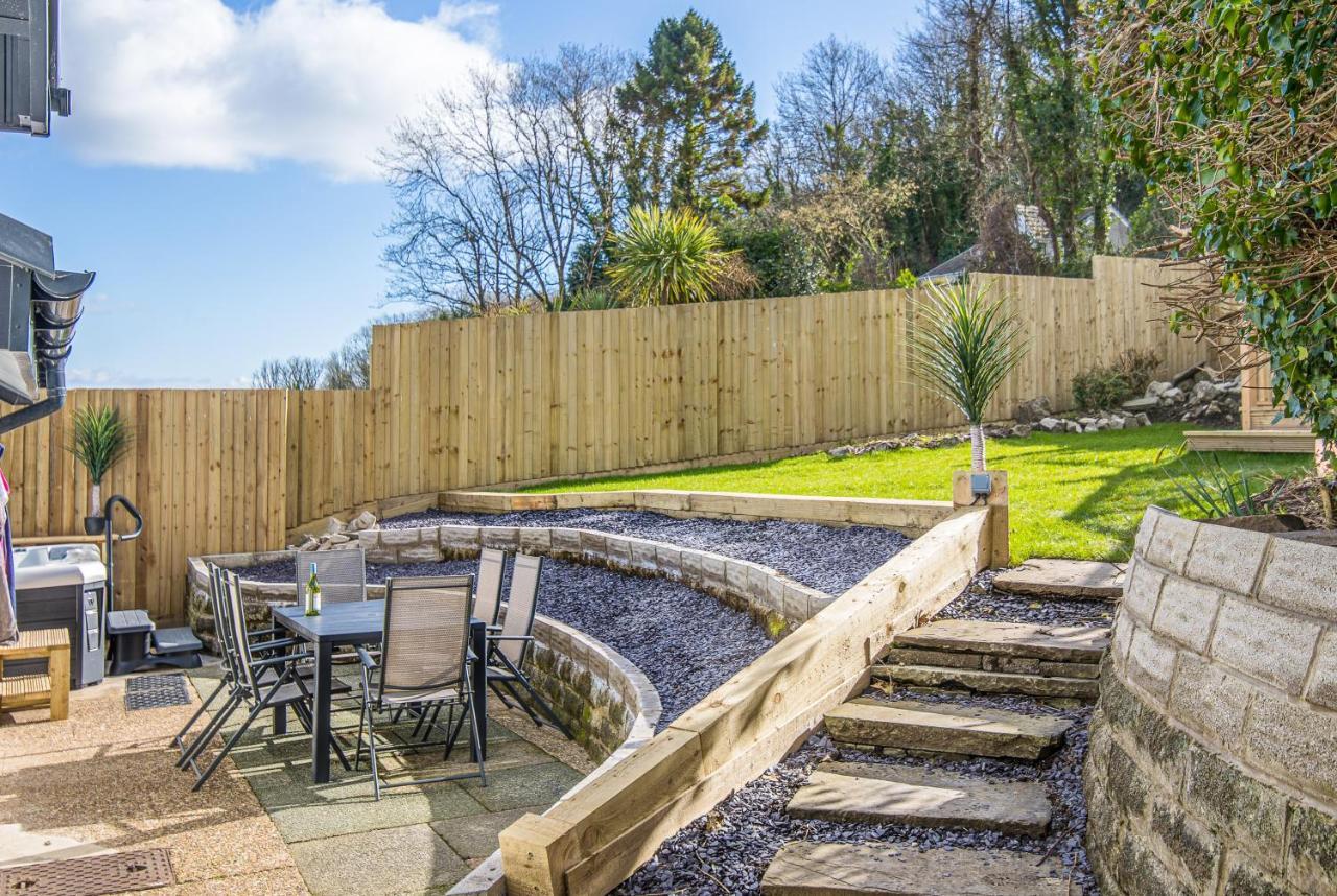 Luxury Property With Hot Tub And Sea Views Oystermouth Exterior foto